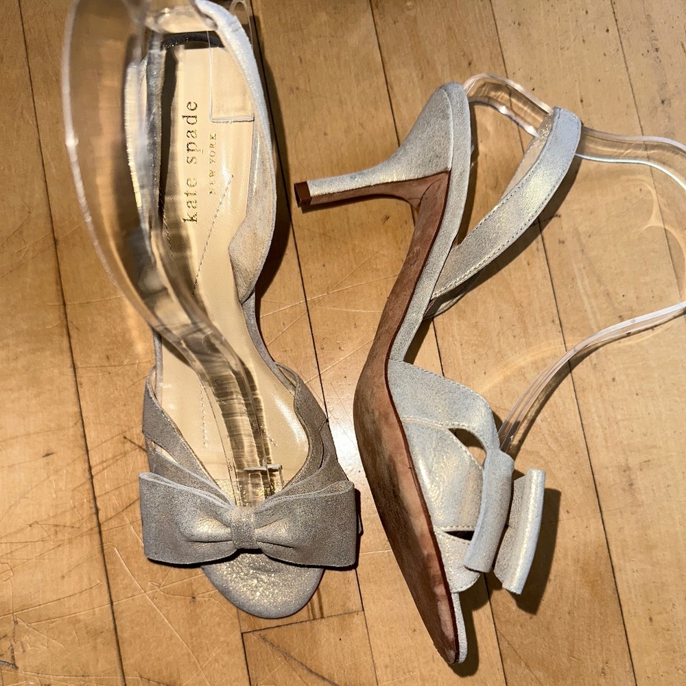 Kate spade gold shimmer suede sling back sandal, 7.5  CB2502 - Picture 2 of 9